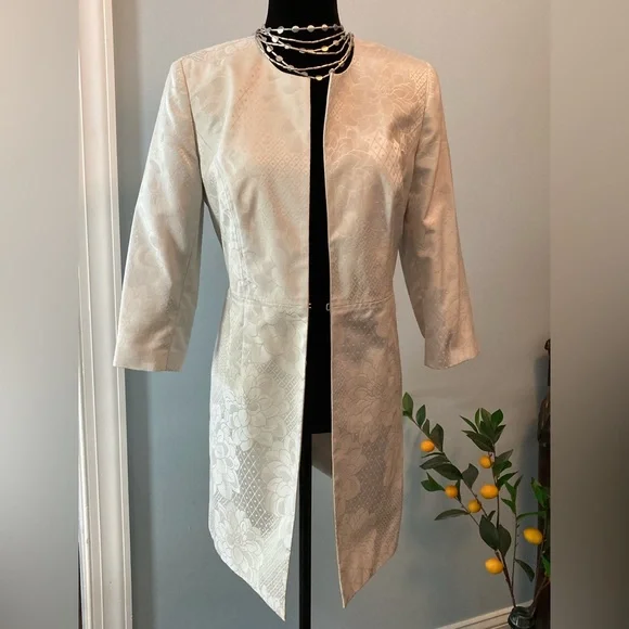 Gorgeous! Talbots Car Coat Floral Jacquard Long Line Jacket Vanilla Off-White 8P - Picture 1 of 16